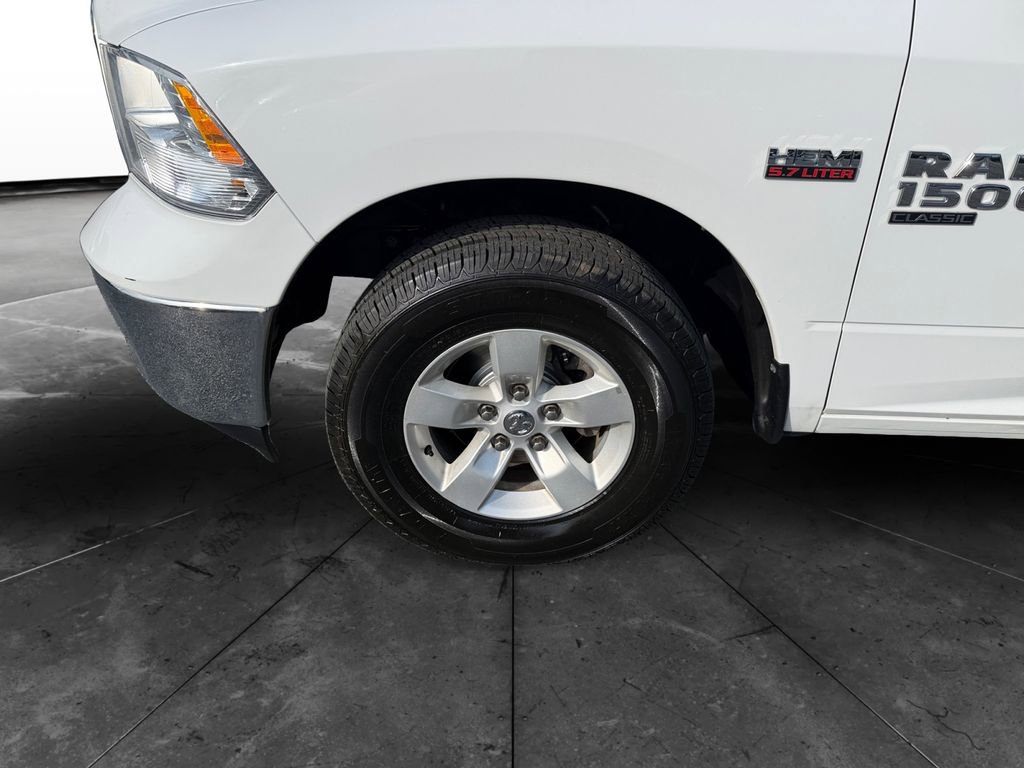 Used 2022 RAM 1500 Classic SLT w/ Protection Group AWD/4WD image 14