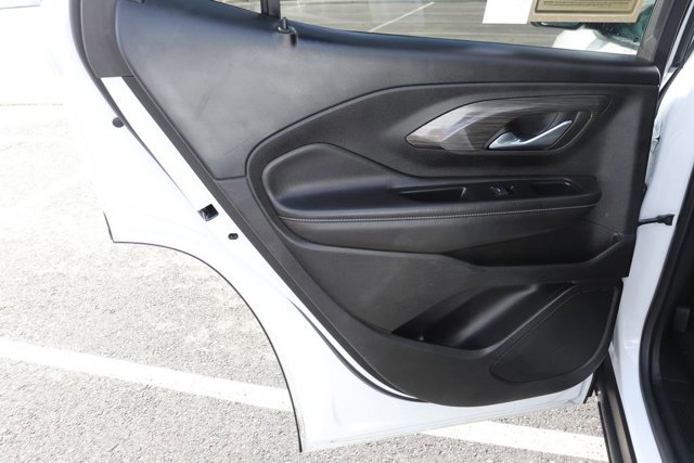 Used 2023 GMC Terrain SLT image 11