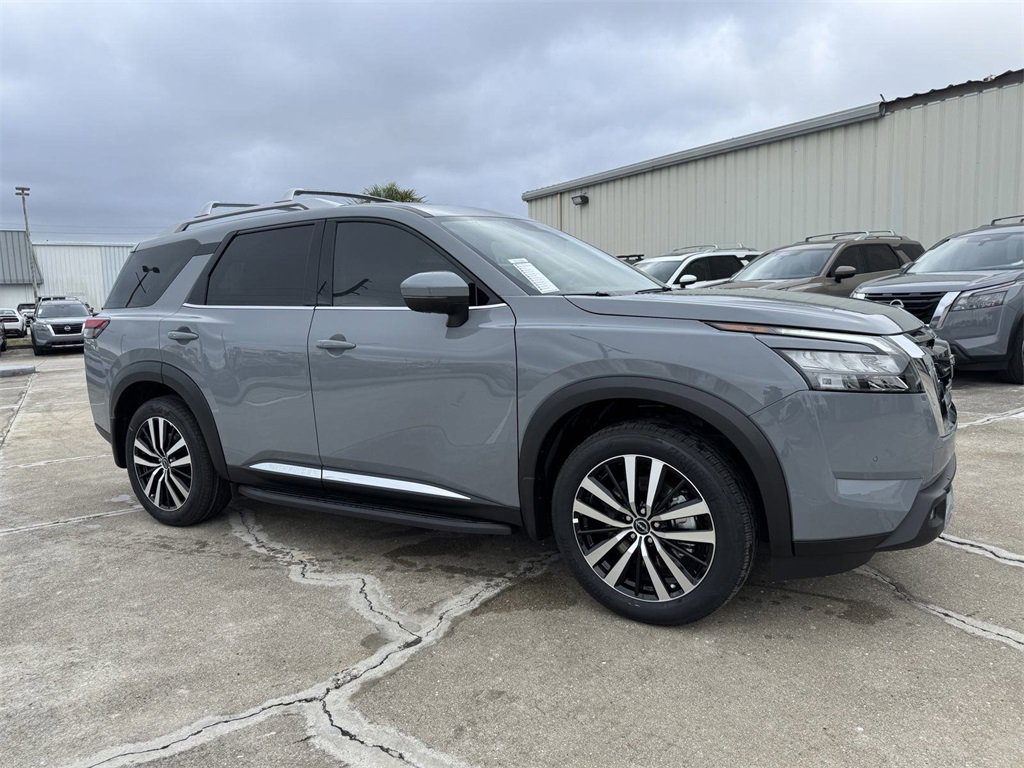 New 2025 Nissan Pathfinder Platinum w/ Lighting Package (N93) image 2