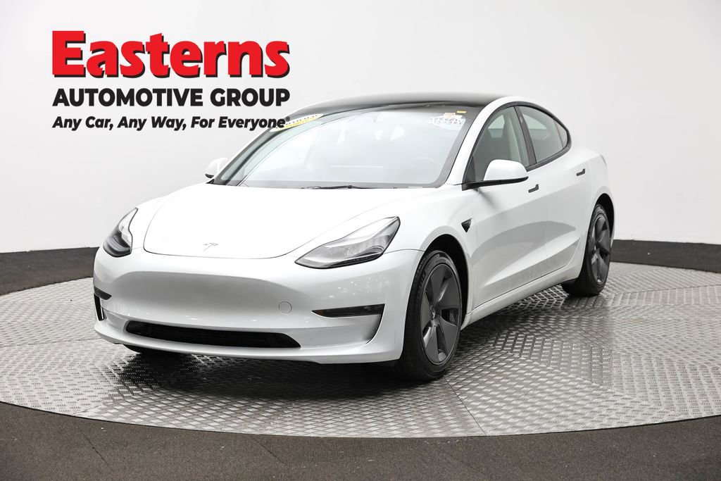 Used 2023 Tesla Model 3 Standard Range RWD image 1