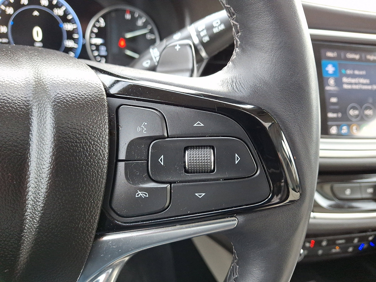 Certified 2024 Buick Enclave Avenir w/ Avenir Technology Package image 27