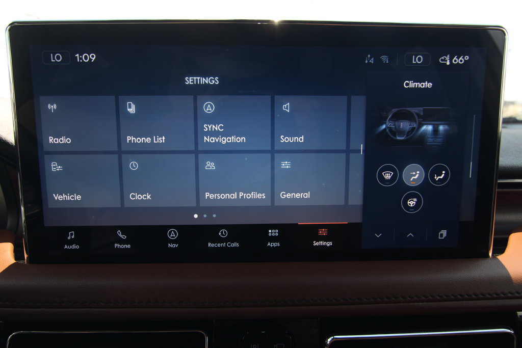 Used 2023 Lincoln Nautilus Reserve w/ Equipment Group 201A AWD/4WD image 30
