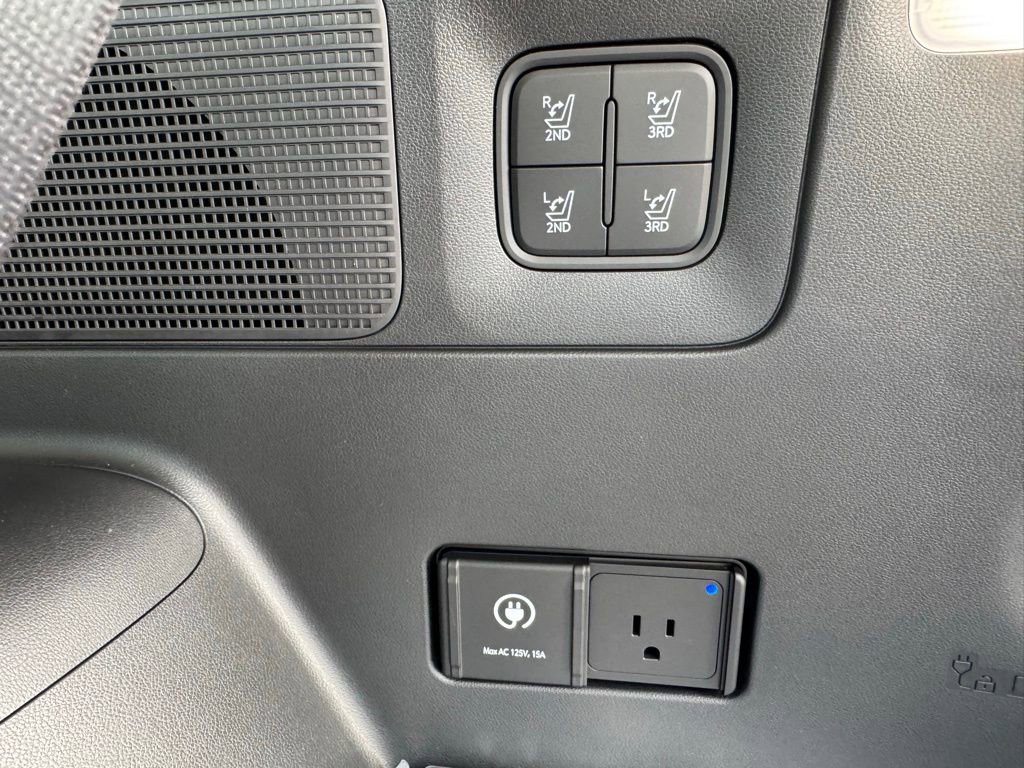 New 2026 Hyundai Ioniq 9 Limited image 33