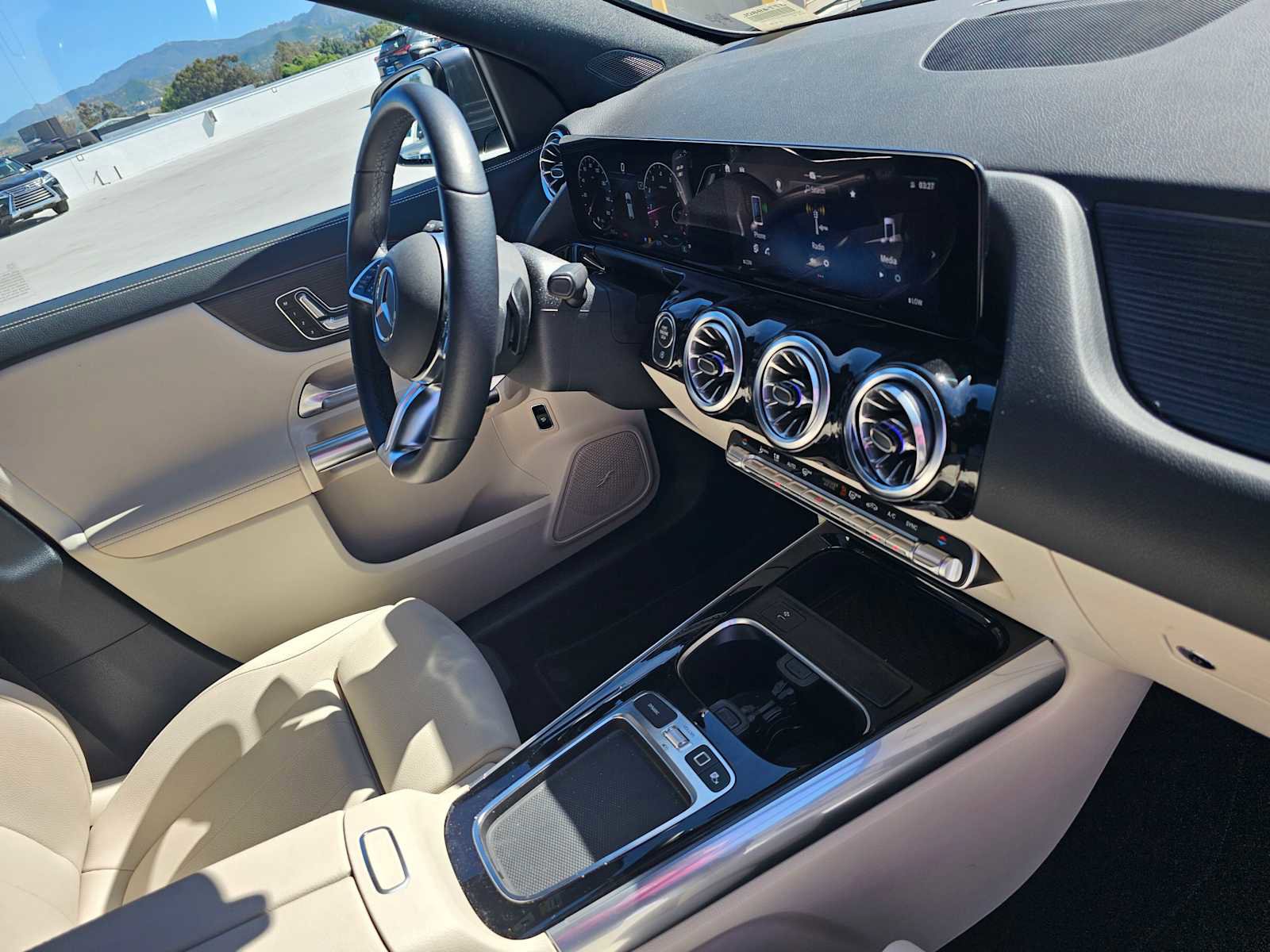 Used 2026 Mercedes-Benz GLA 250 image 11