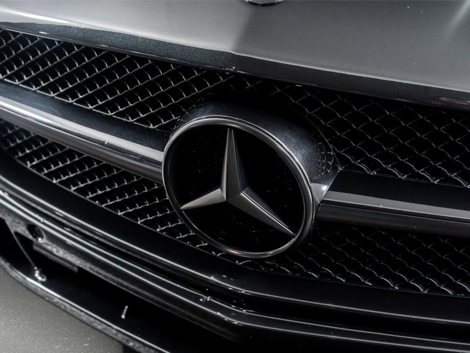 Used 2011 Mercedes-Benz SLS AMG Coupe image 24