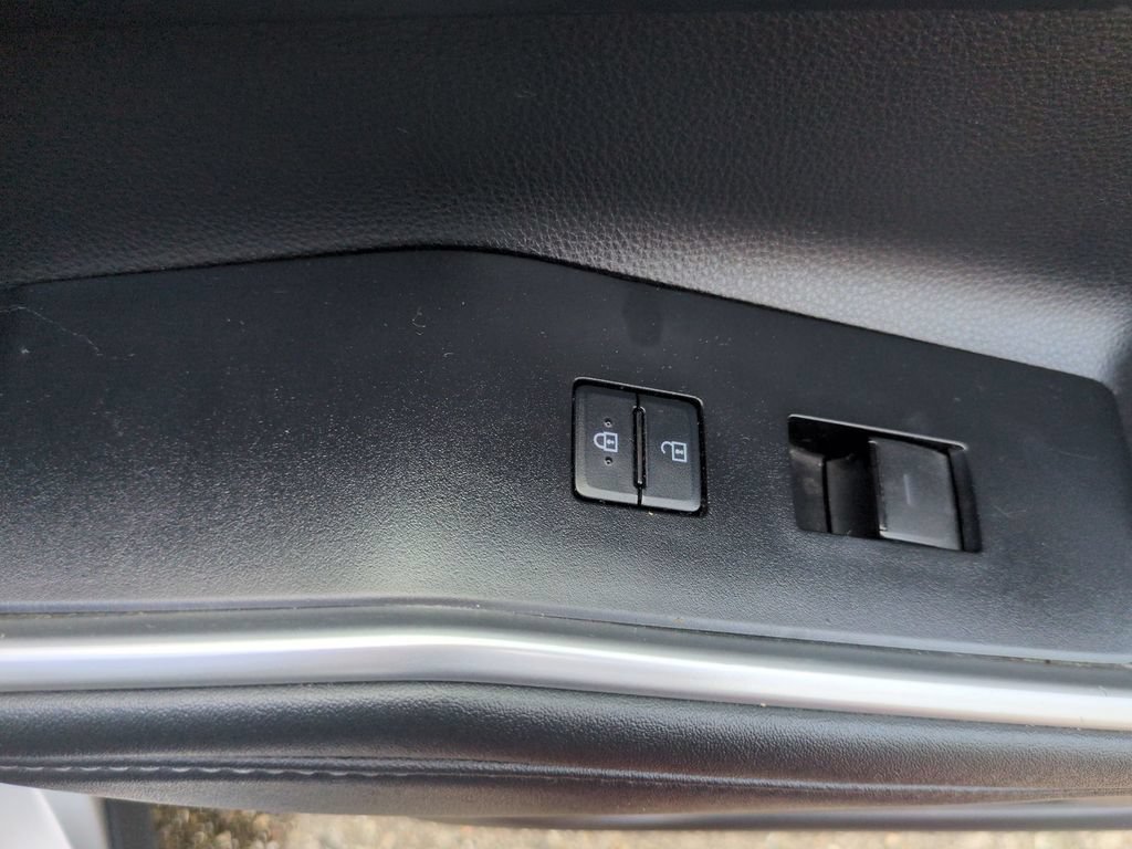 Used 2022 Toyota Highlander XSE AWD/4WD image 33