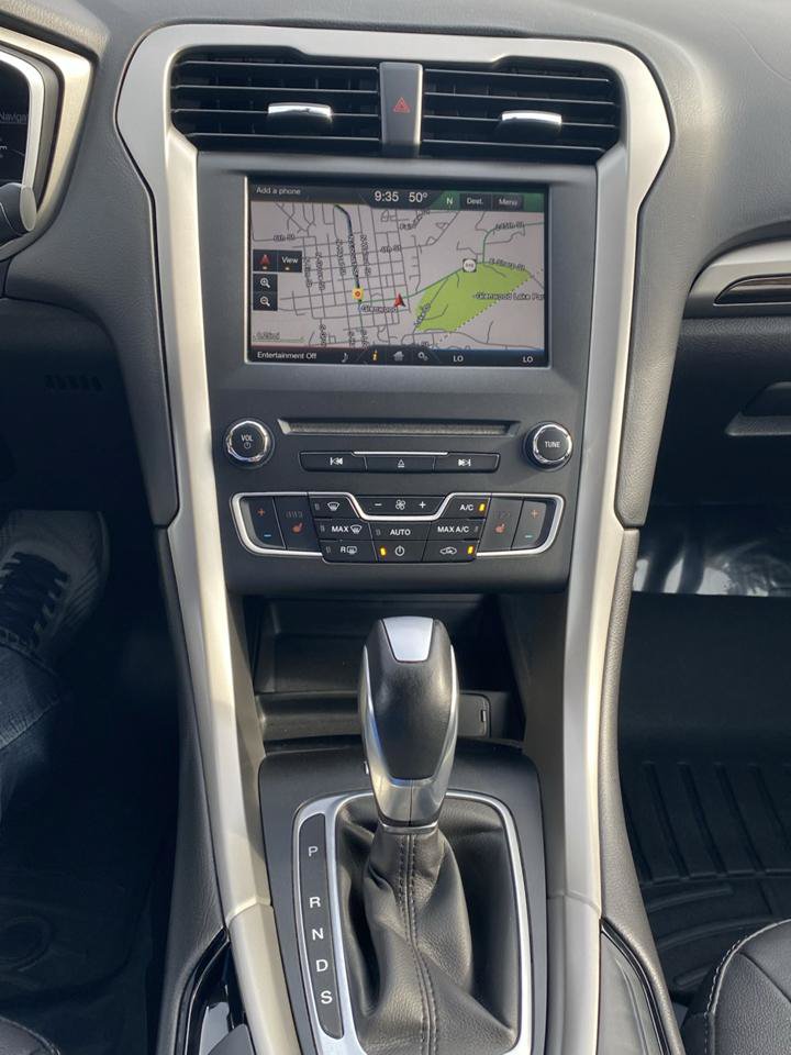Used 2016 Ford Fusion SE w/ Equipment Group 202A AWD/4WD image 23
