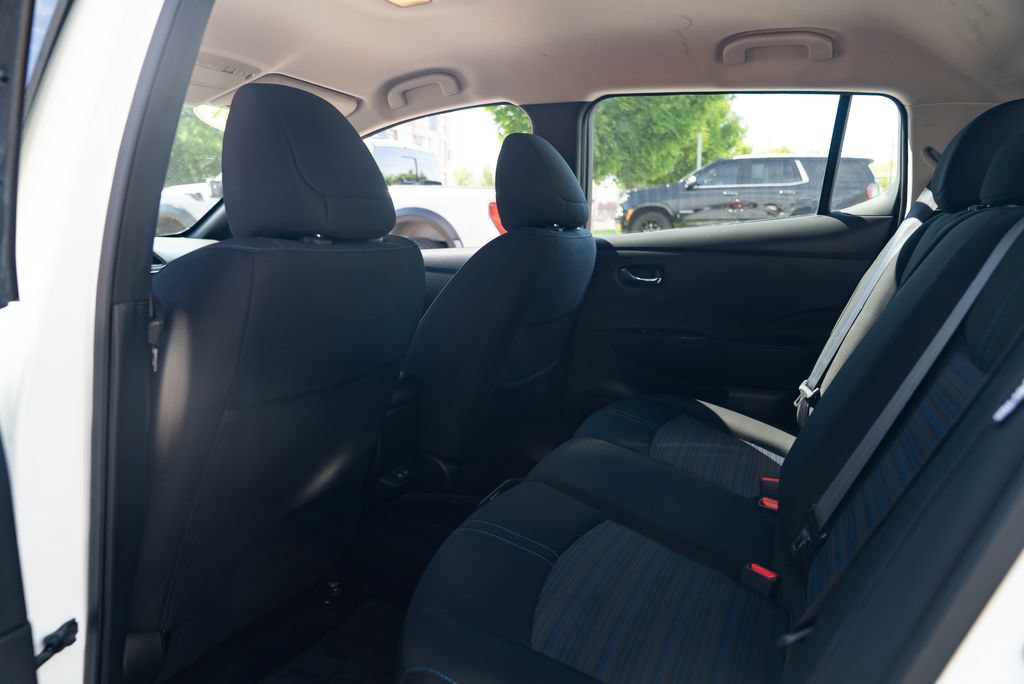 Used 2024 Nissan Leaf S FWD image 21