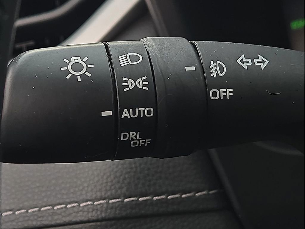 Used 2023 Toyota RAV4 Limited AWD/4WD image 17