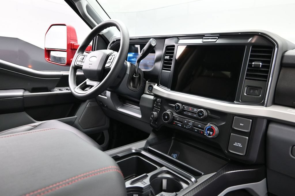 New 2026 Ford F250 XLT w/ XLT Premium Package AWD/4WD image 13