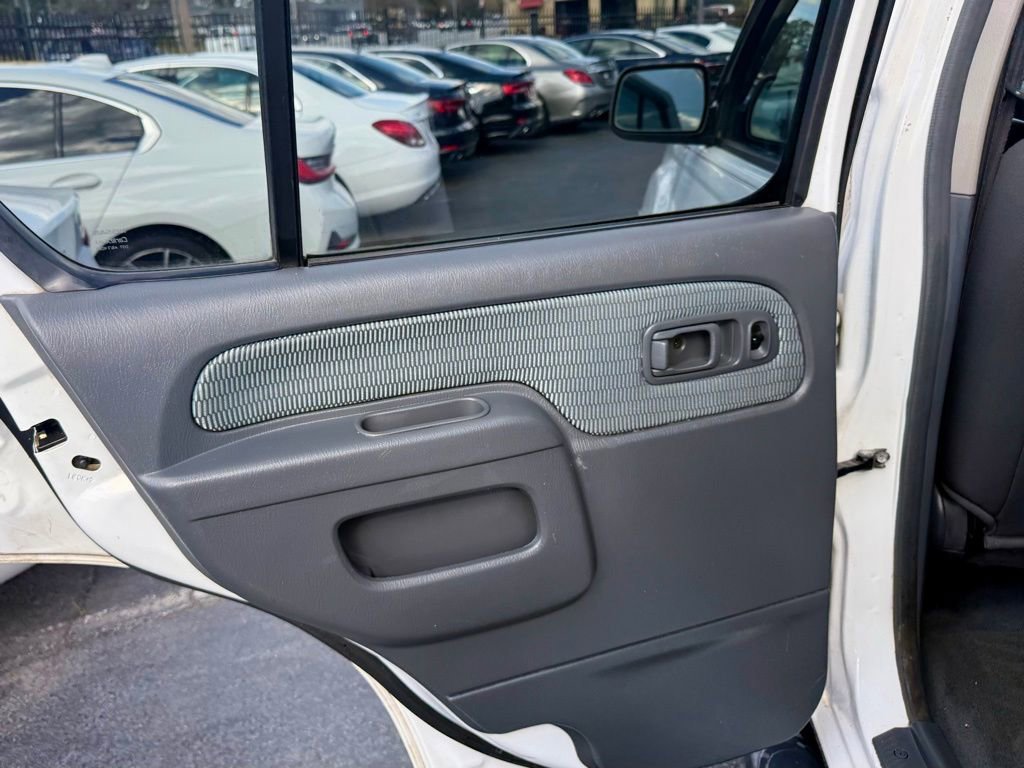 Used 2003 Nissan Xterra SE image 28