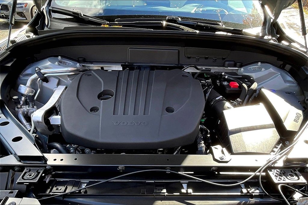 New 2026 Volvo XC60 B5 Ultra w/ Protection Package Premier image 11