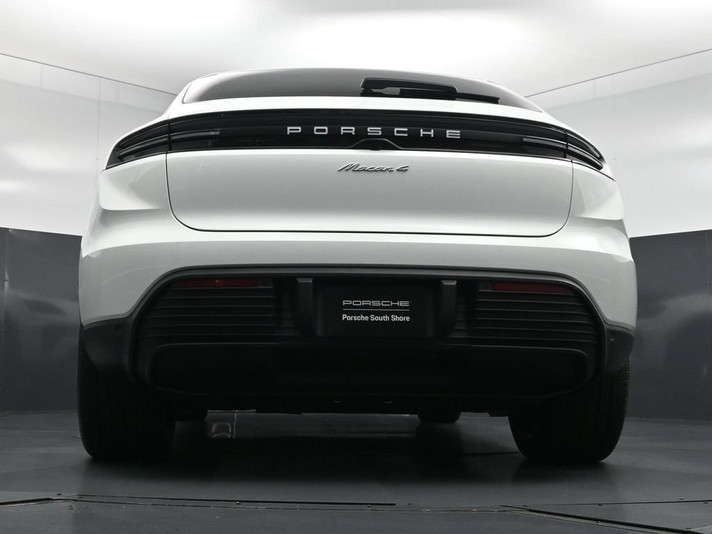 New 2026 Porsche Macan 4 Electric AWD/4WD image 25
