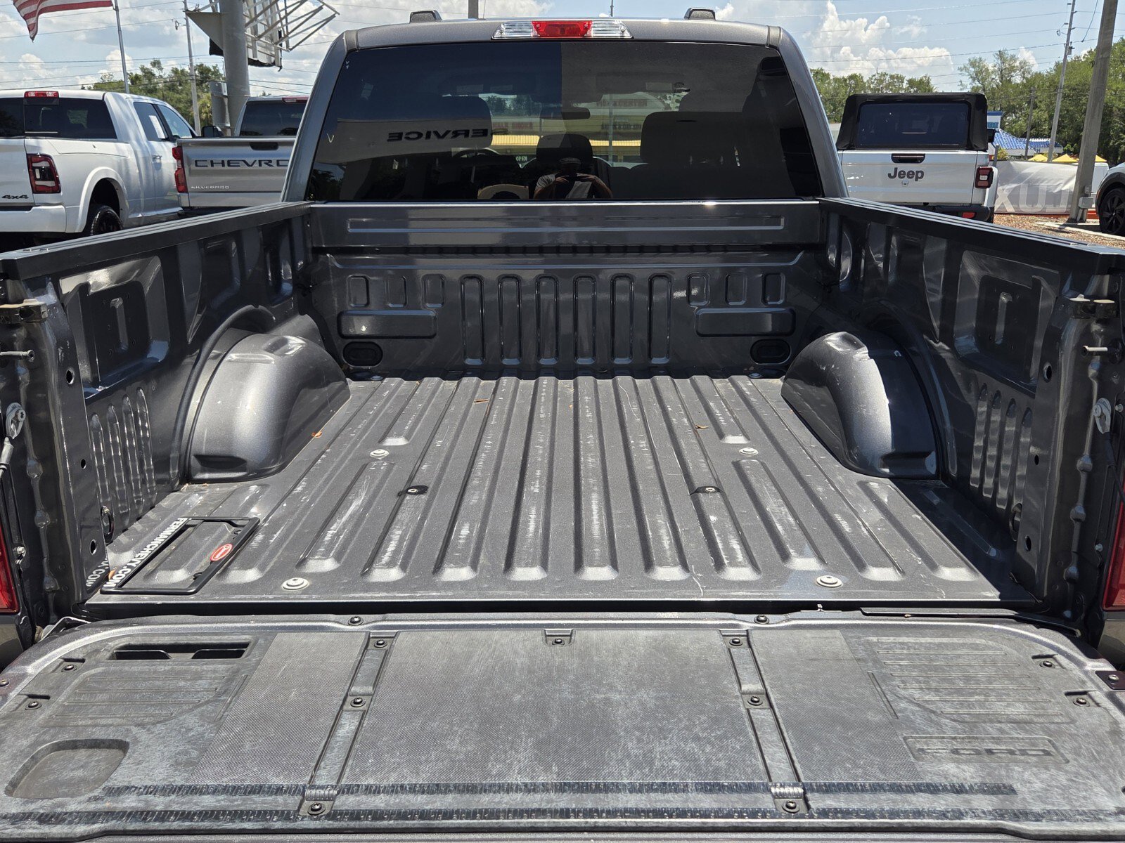 Used 2023 Ford F150 XLT w/ Trailer Tow Package AWD/4WD image 7