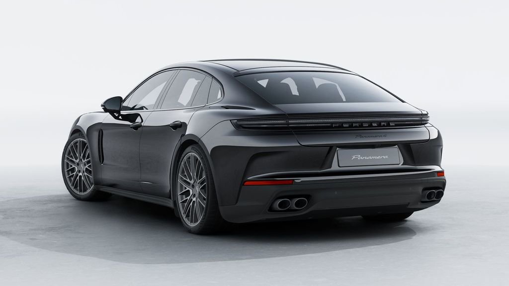 Certified 2025 Porsche Panamera 4 image 9