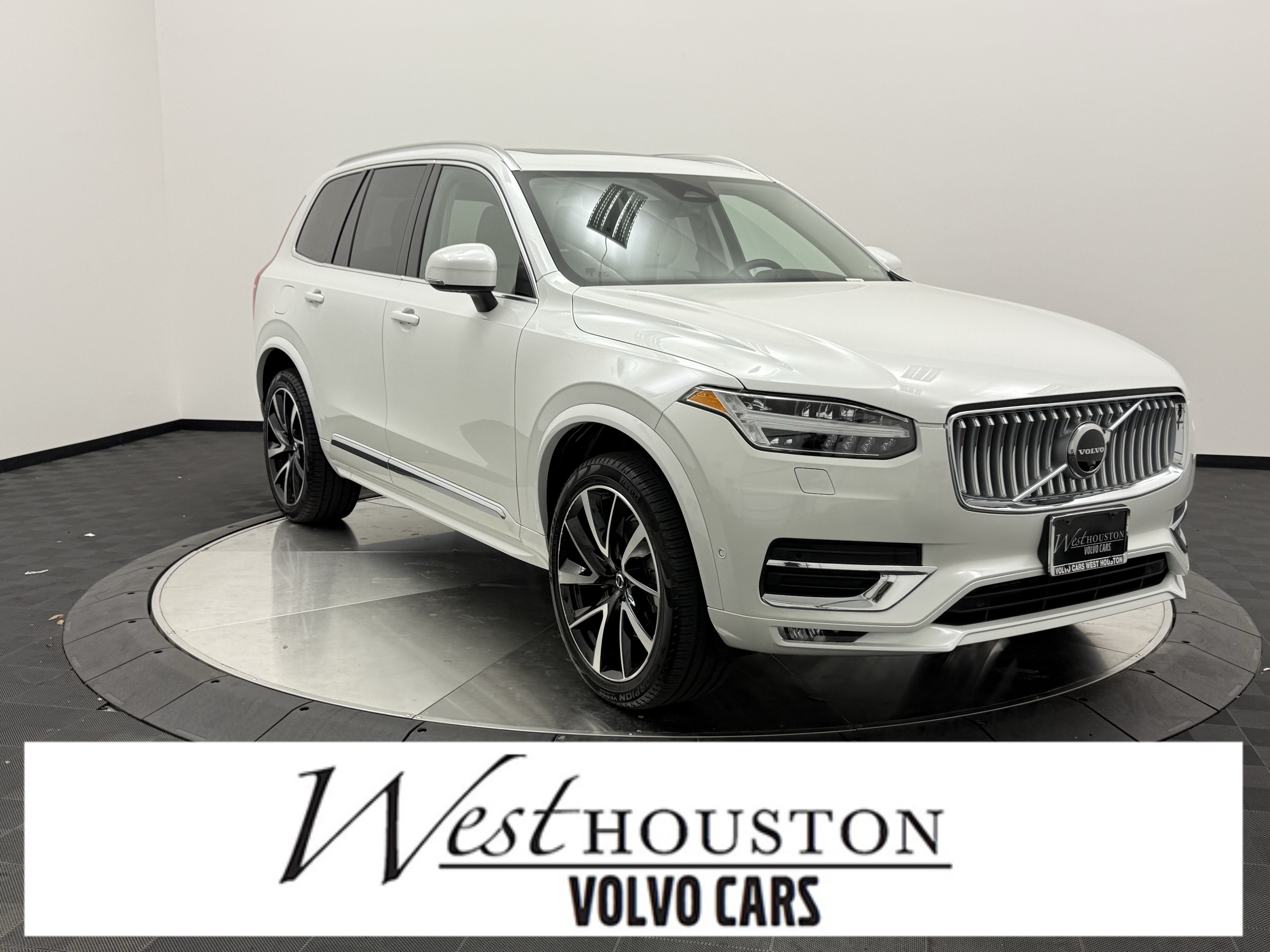 Certified 2025 Volvo XC90 B5 Plus w/ Protection Package Premier
