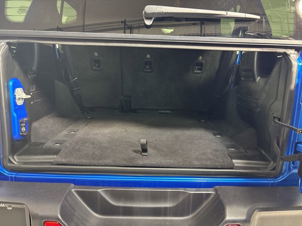 Used 2023 Jeep Wrangler Unlimited Sport image 30