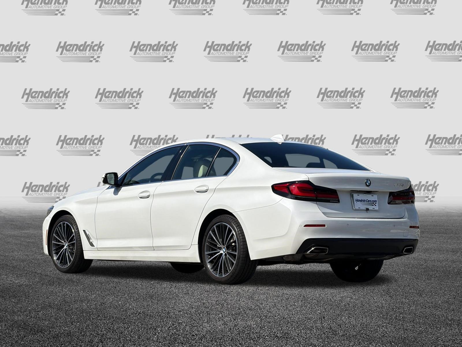 Used 2023 BMW 530i w/ Premium Package image 7