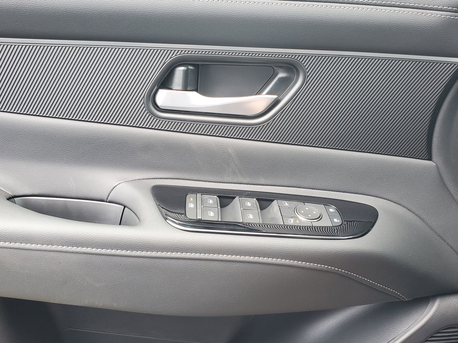 New 2025 Nissan Murano SV w/ Cargo Package image 26