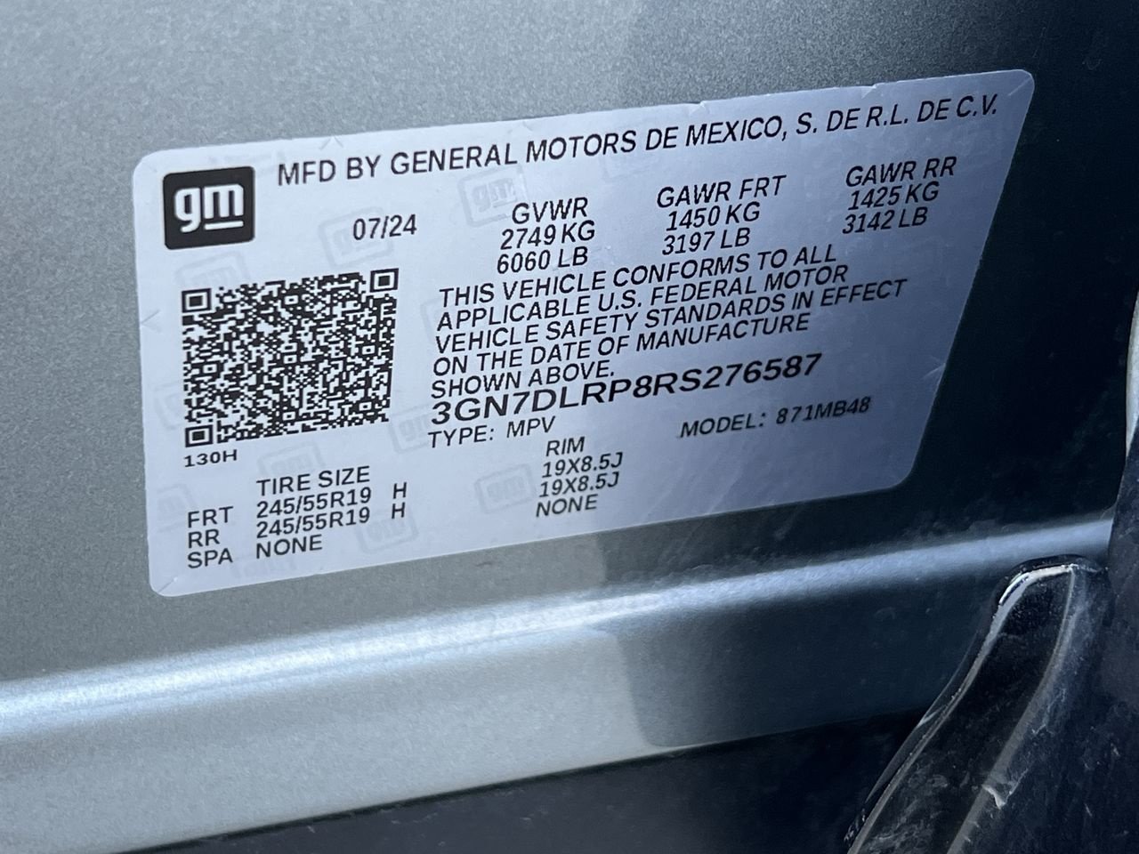 Certified 2024 Chevrolet Equinox EV LT w/ LPO, Blackout Package FWD image 35
