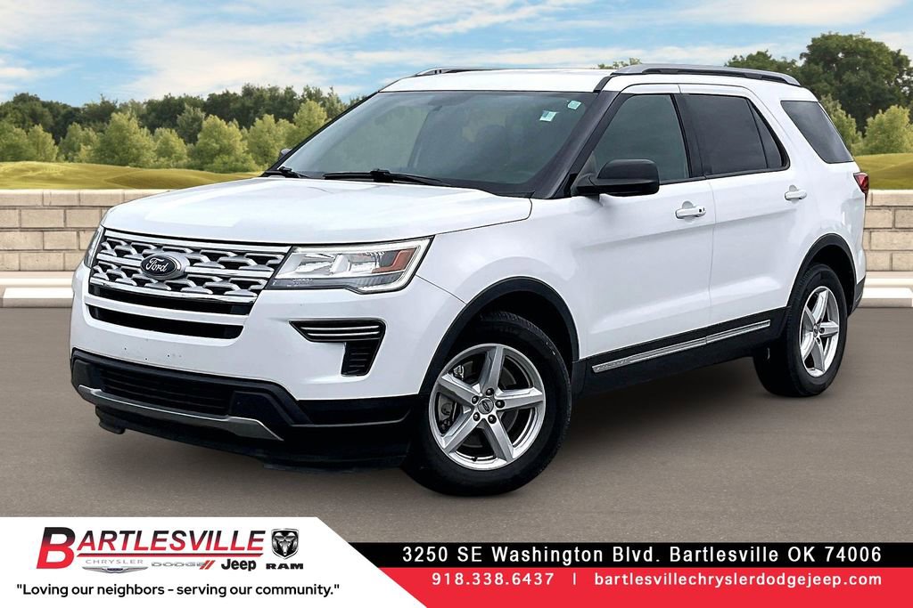 Used 2018 Ford Explorer XLT FWD image 1