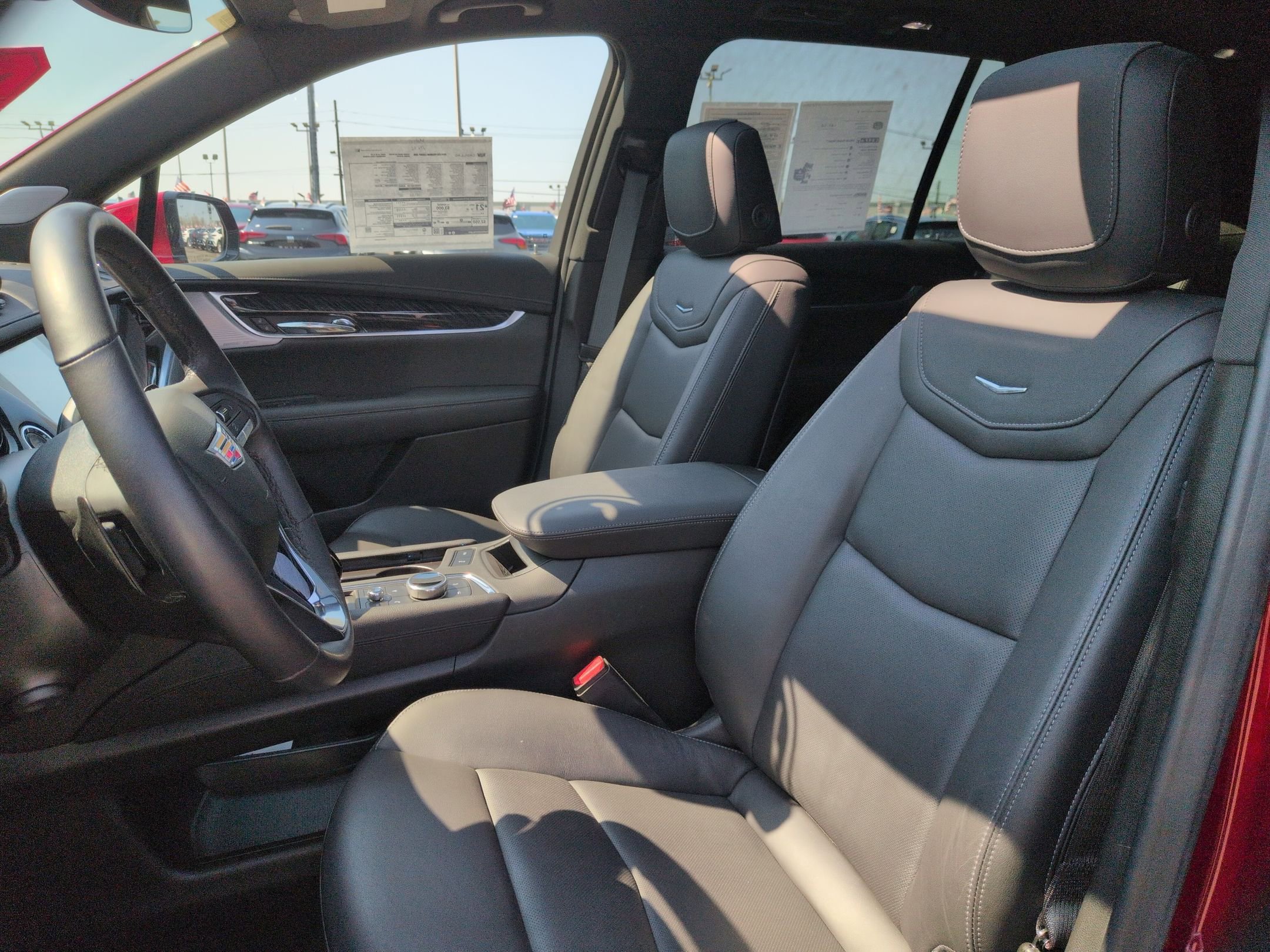 Certified 2024 Cadillac XT6 Premium Luxury w/ LPO, Floor Liner Package AWD/4WD image 18