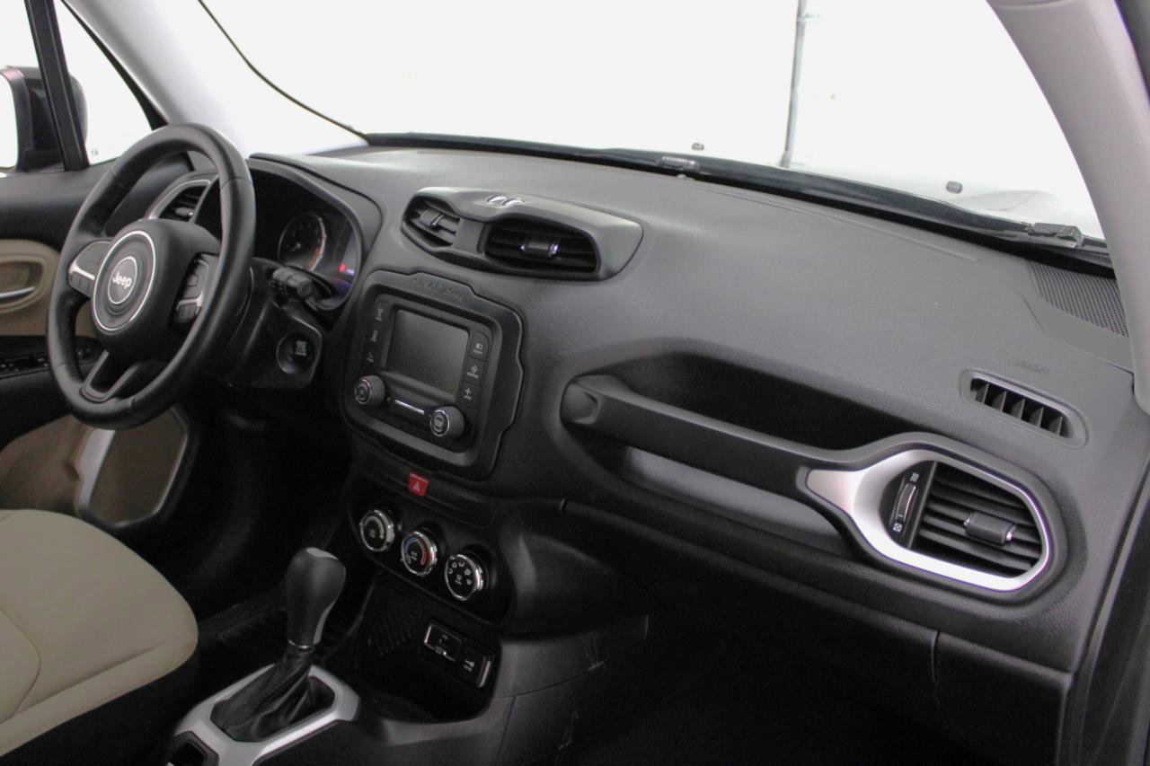 Used 2017 Jeep Renegade Latitude image 42