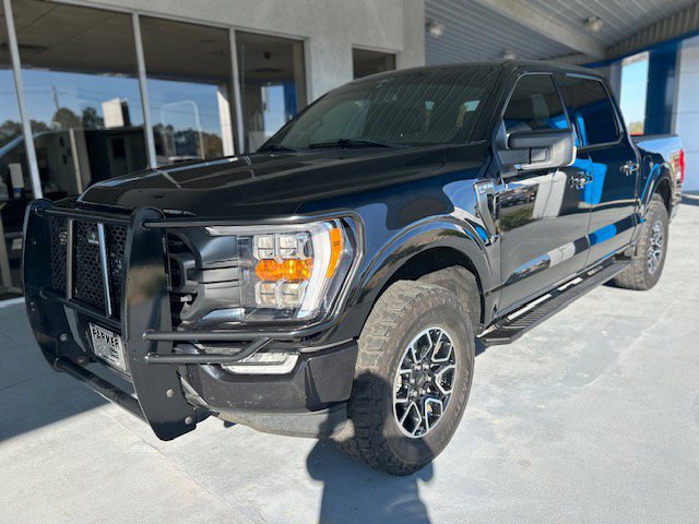 Used 2021 Ford F150 XLT w/ Equipment Group 302A High image 4