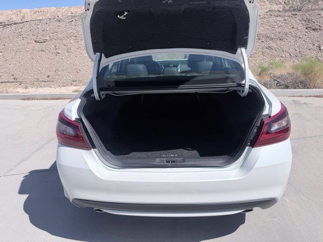 Used 2018 Nissan Altima 2.5 SR w/ SR Midnight Edition FWD image 34