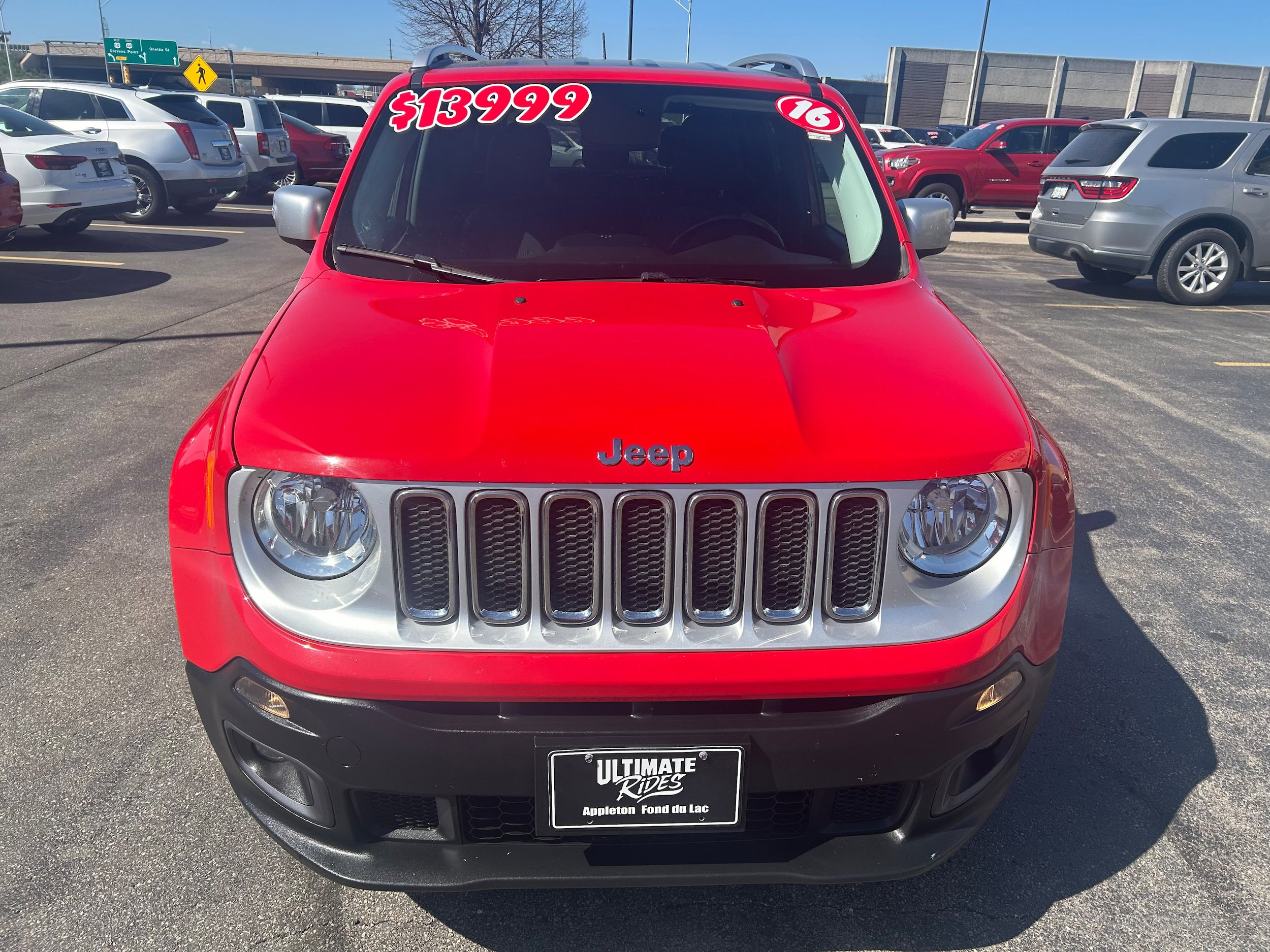 Used 2016 Jeep Renegade Limited FWD image 3