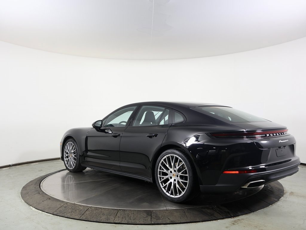 New 2025 Porsche Panamera 4 image 3
