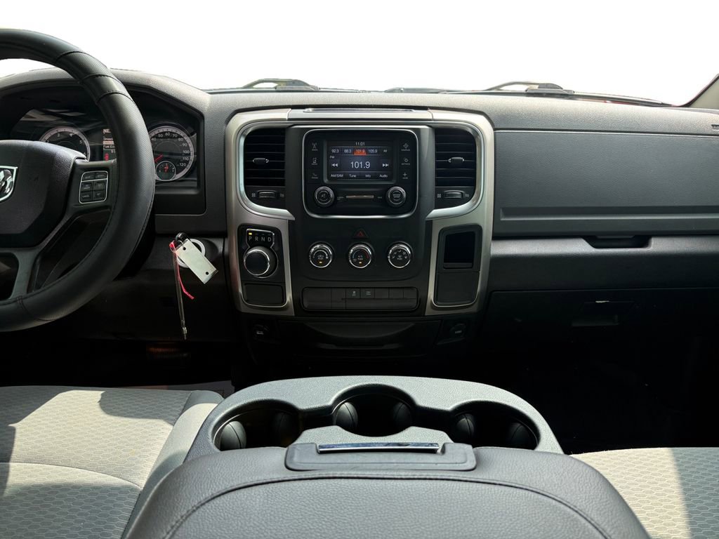 Used 2019 RAM 1500 Classic SLT RWD image 11