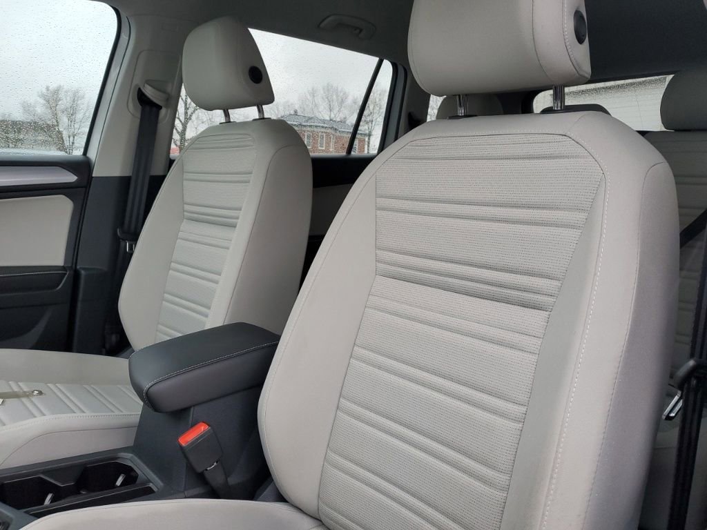 Used 2024 Volkswagen Tiguan S image 28