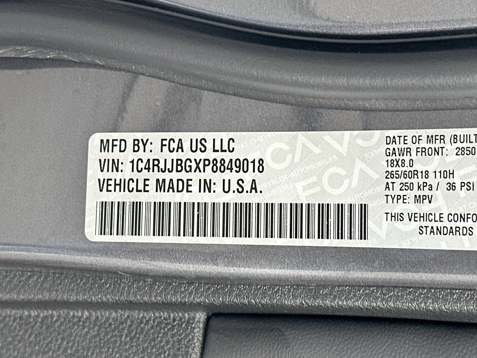 Used 2023 Jeep Grand Cherokee L Limited w/ Luxury Tech Group II RWD image 33