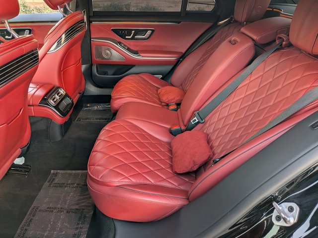 Used 2023 Mercedes-Benz S 500 S 500 image 19