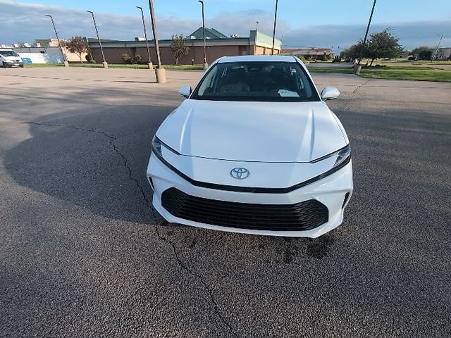 Used 2026 Toyota Camry LE w/ Convenience Package image 16