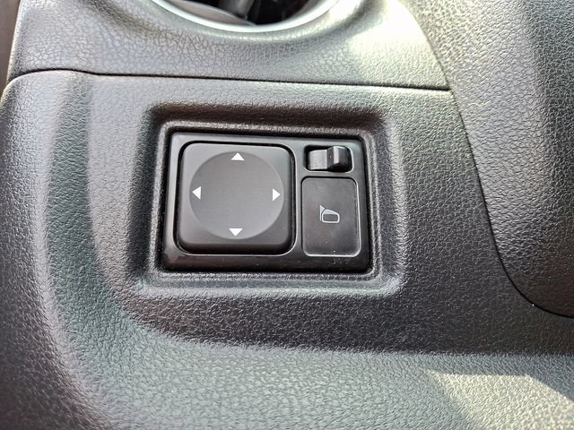 Used 2015 Nissan Versa Note S Plus FWD image 20