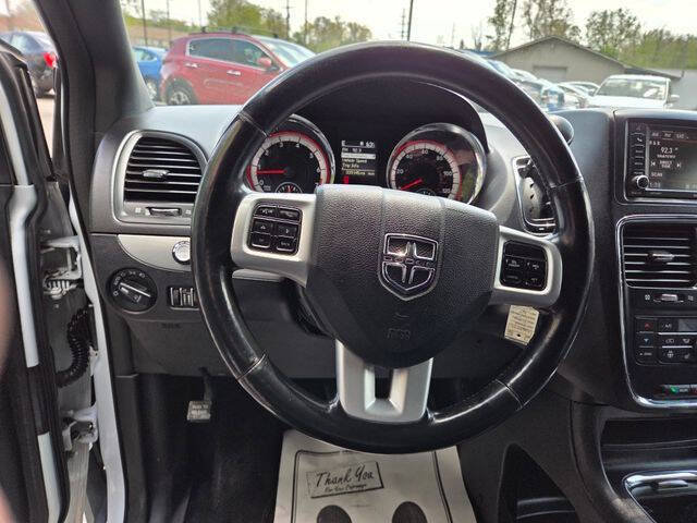 Used 2020 Dodge Grand Caravan GT FWD image 16