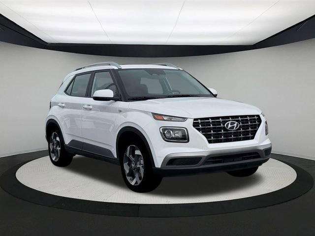 New 2026 Hyundai Venue SEL FWD image 13