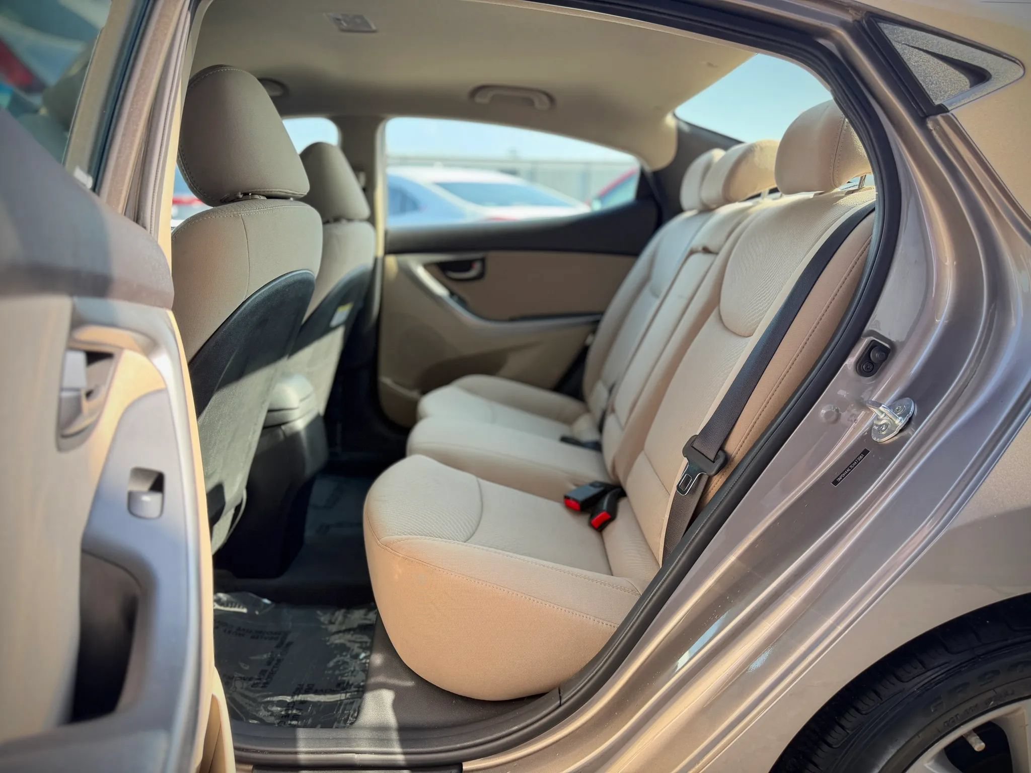Used 2014 Hyundai Elantra SE w/ Option Group 02 FWD image 14
