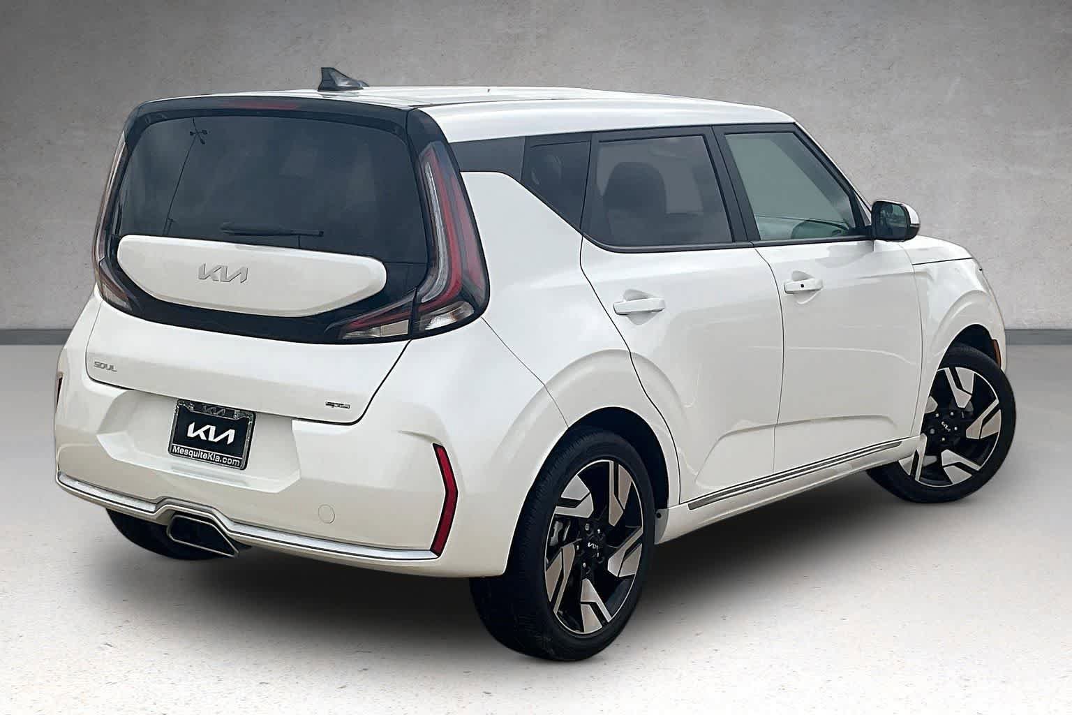 Used 2024 Kia Soul GT-Line w/ GT-Line Technology Package FWD image 22