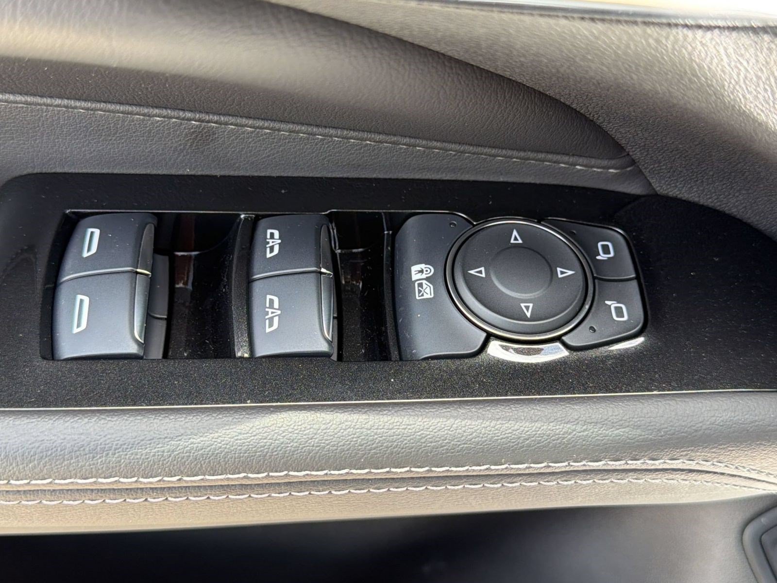 Used 2025 Cadillac CT4 Premium Luxury RWD image 14