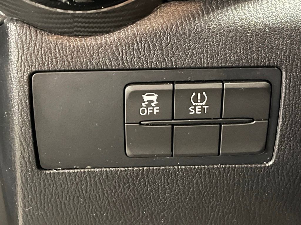 Used 2016 Scion iA Base image 13