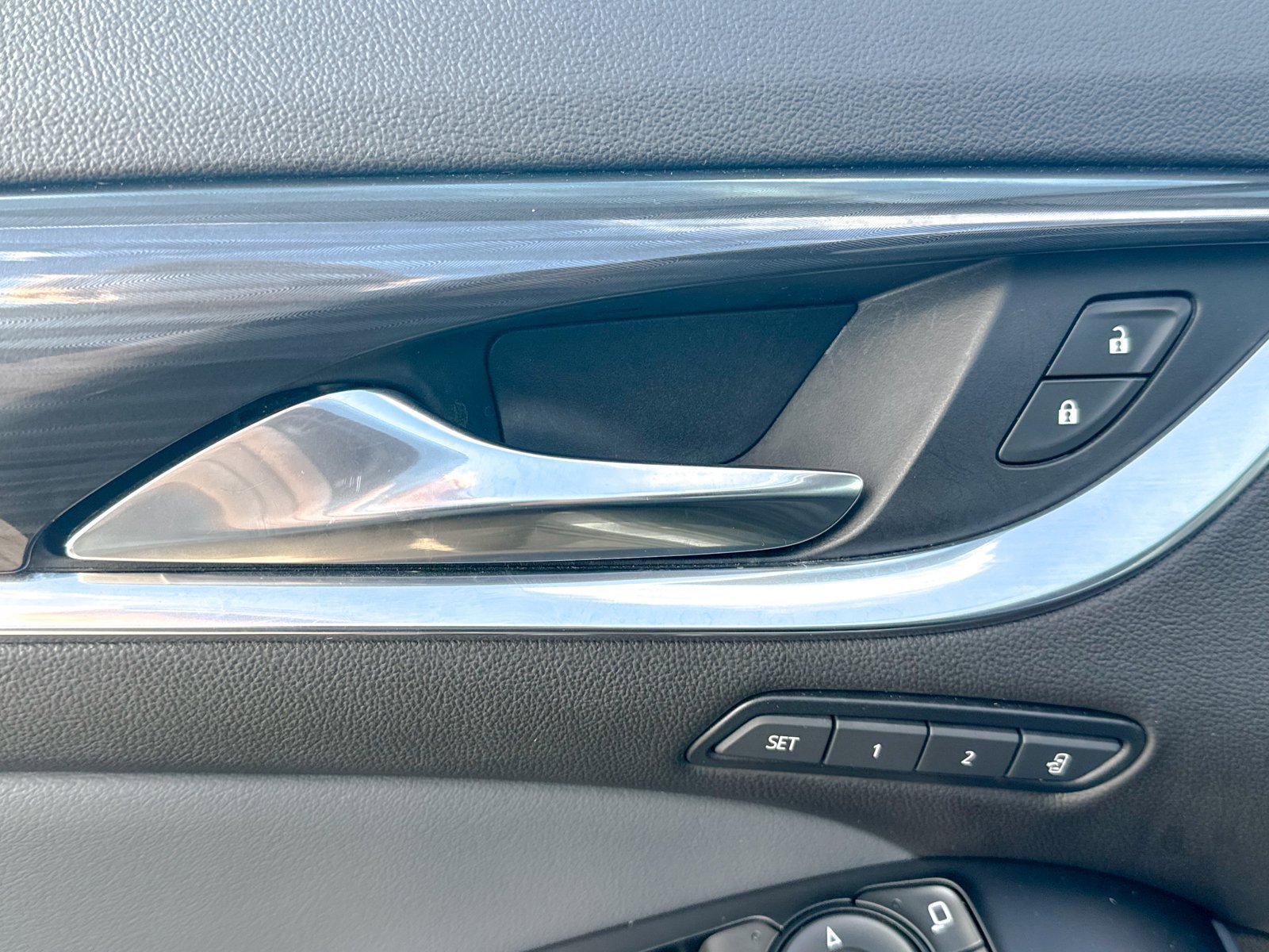 Certified 2024 Buick Enclave Premium image 17