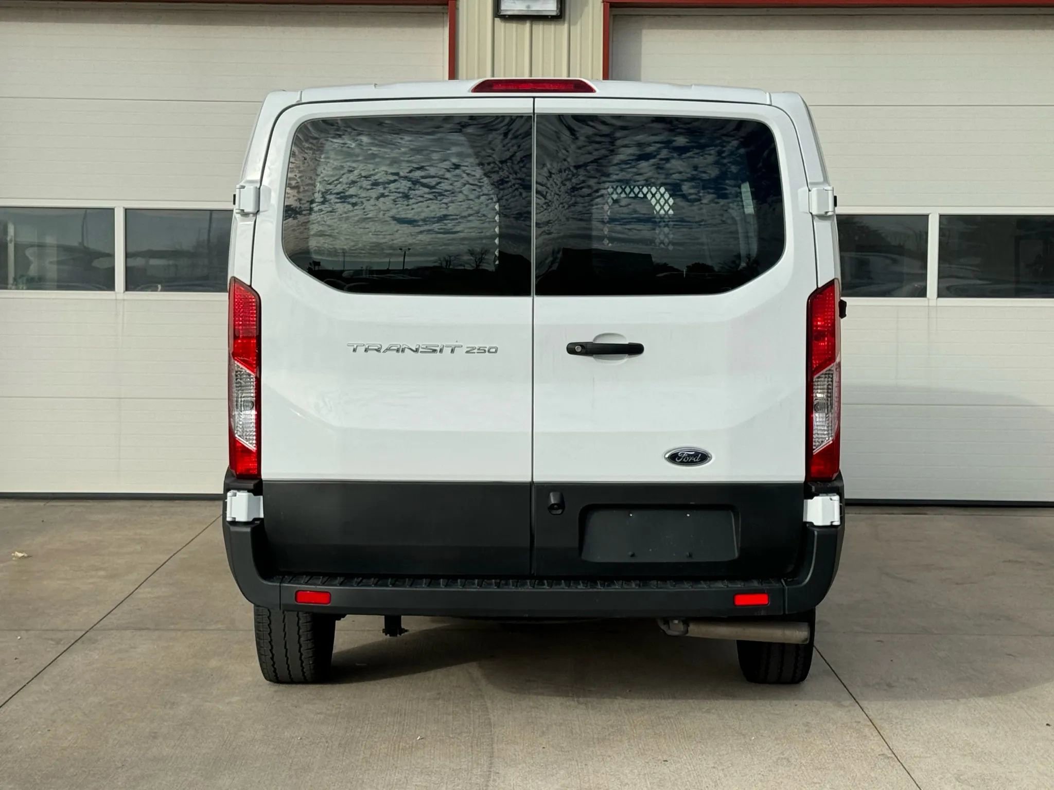 Used 2024 Ford Transit 250 Low Roof w/ Exterior Upgrade Package image 19
