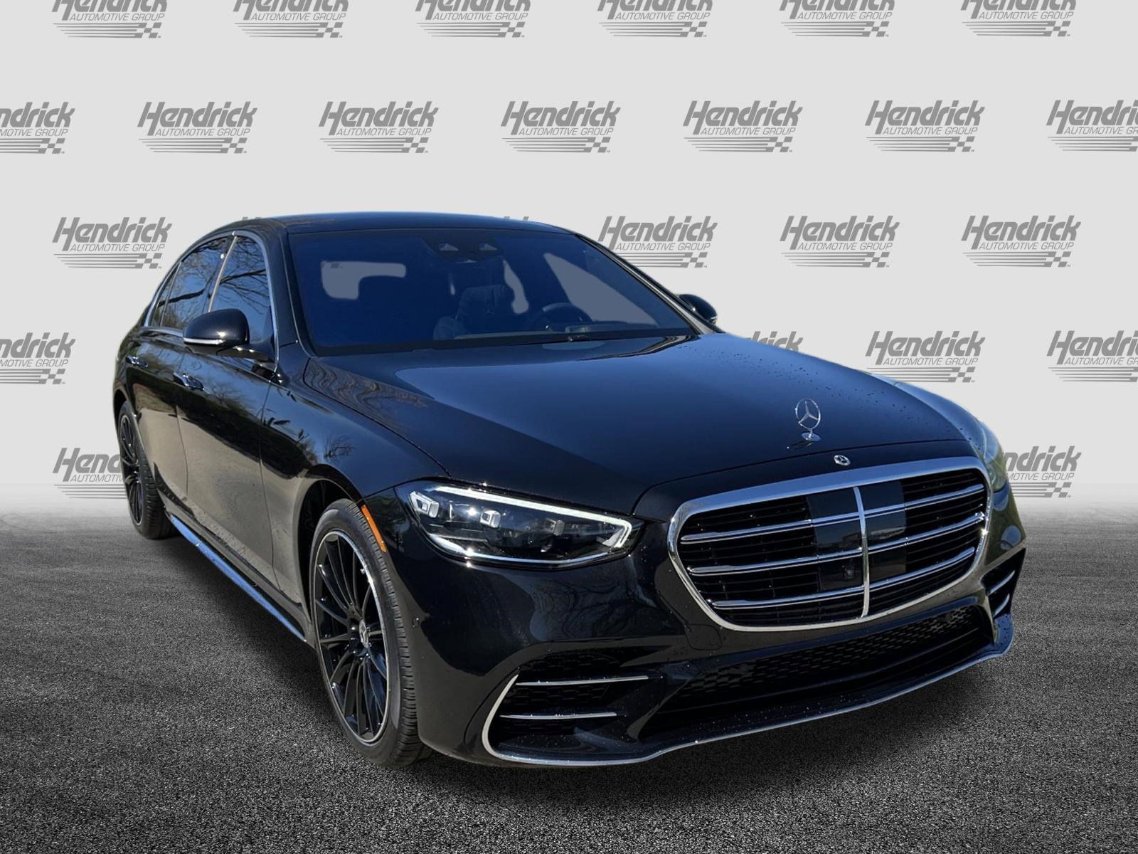 Used 2026 Mercedes-Benz S 580 4MATIC Sedan image 2
