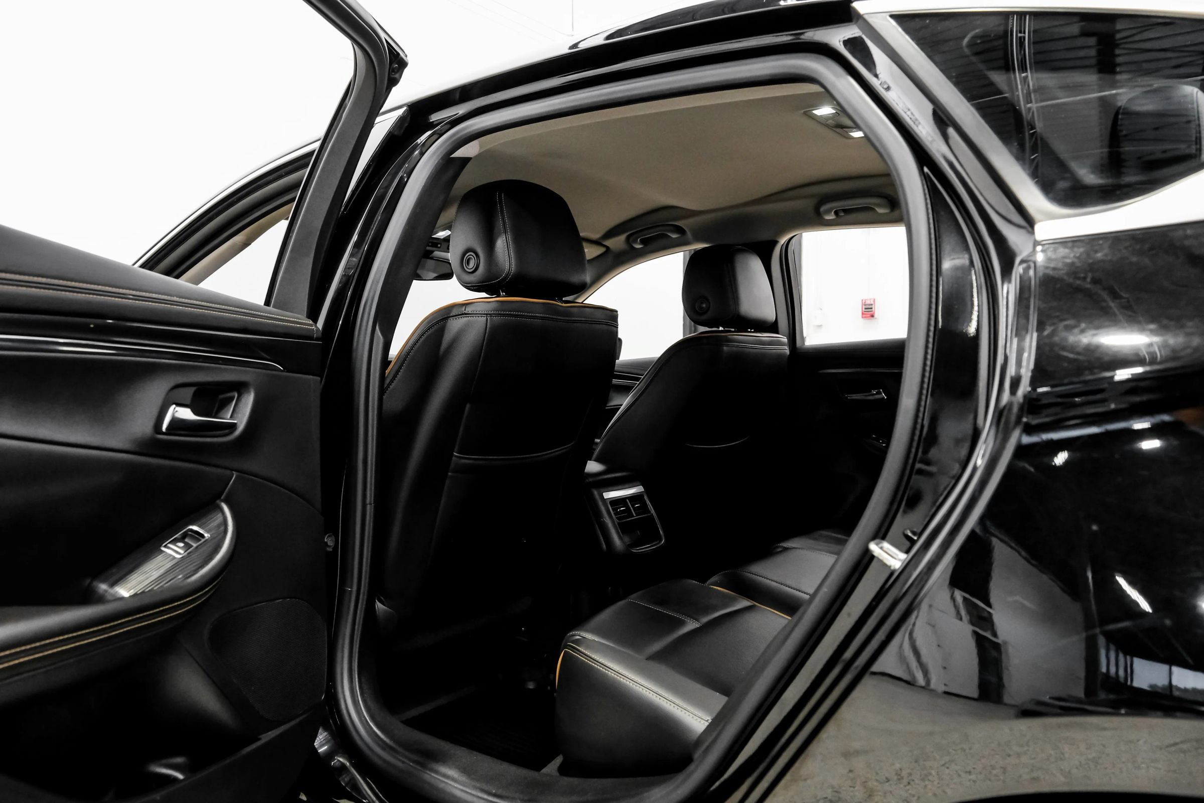 Used 2017 Chevrolet Impala Premier FWD image 45