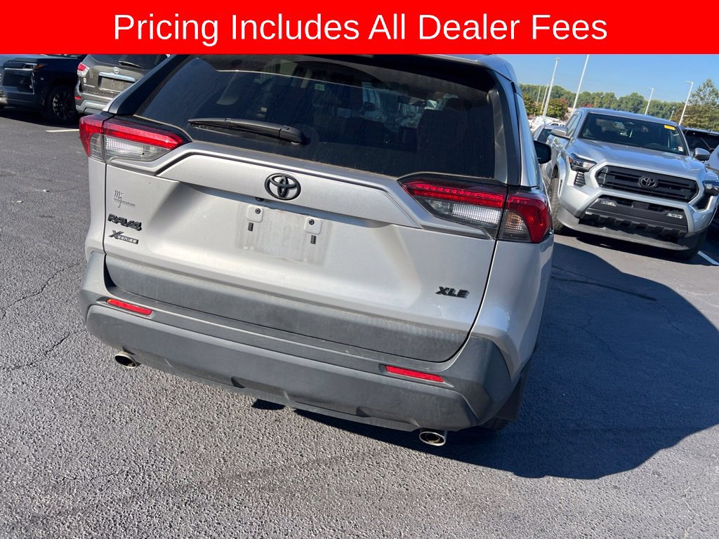 Used 2024 Toyota RAV4 XLE FWD image 22