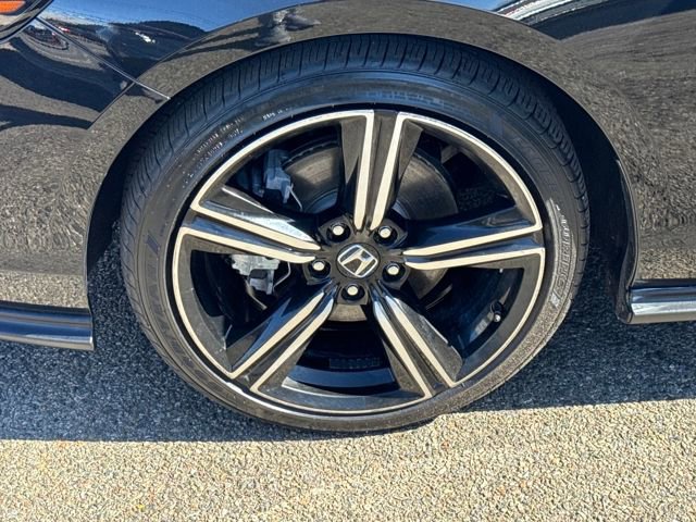 Used 2024 Honda Accord Sport image 2
