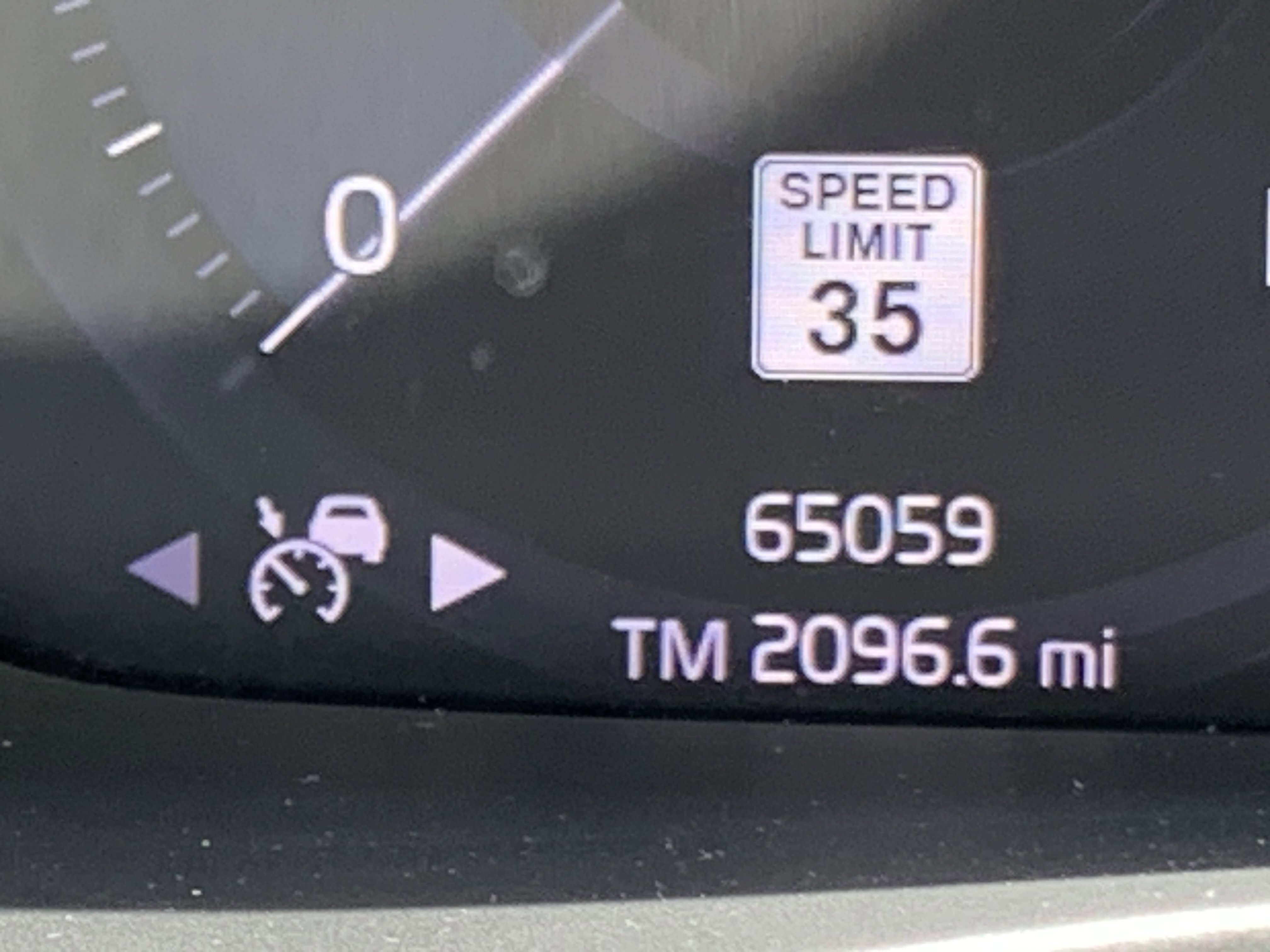 Used 2019 Volvo XC40 T5 R-Design AWD/4WD image 18